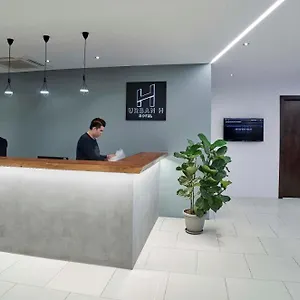 https://urban-h-hotel.georgetown-hotels.org